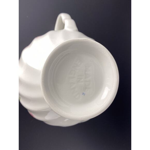 Johnson Brothers Summer Chintz Made in England Creamer 4.5”x 5.5” Incl. Handle - Picture 10 of 10